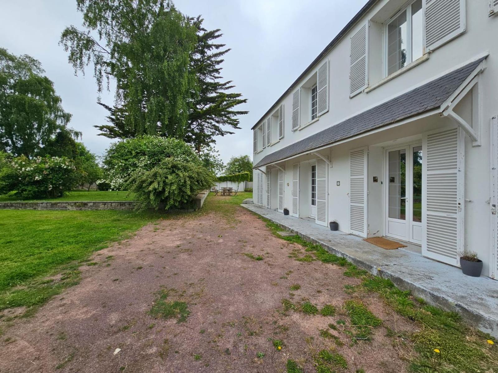 La Fromagerie Maison Lumineuse Et Spacieuse Beau Sejour 5 Ch 2 Wc 1 Sdb Grand Jardin Clos 5Mn A Pied Commerces 10 Mn Plage Omaha Beach Proche Plages Du Debarquement Trevieres エクステリア 写真