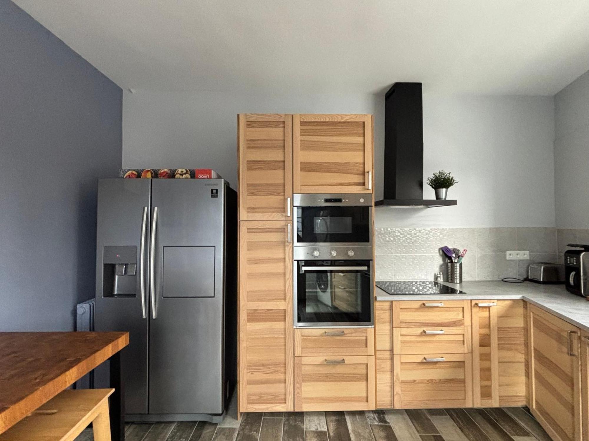 La Fromagerie Maison Lumineuse Et Spacieuse Beau Sejour 5 Ch 2 Wc 1 Sdb Grand Jardin Clos 5Mn A Pied Commerces 10 Mn Plage Omaha Beach Proche Plages Du Debarquement Trevieres エクステリア 写真